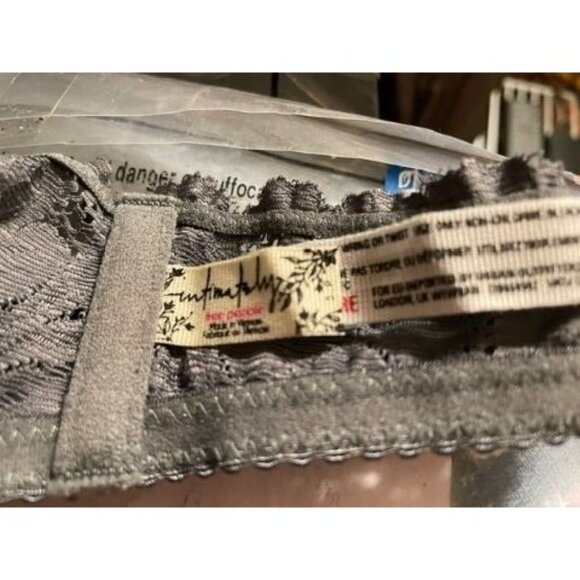 Free People Front Strap Triangle Bra Carbon SMALL - Picture 6 of 7